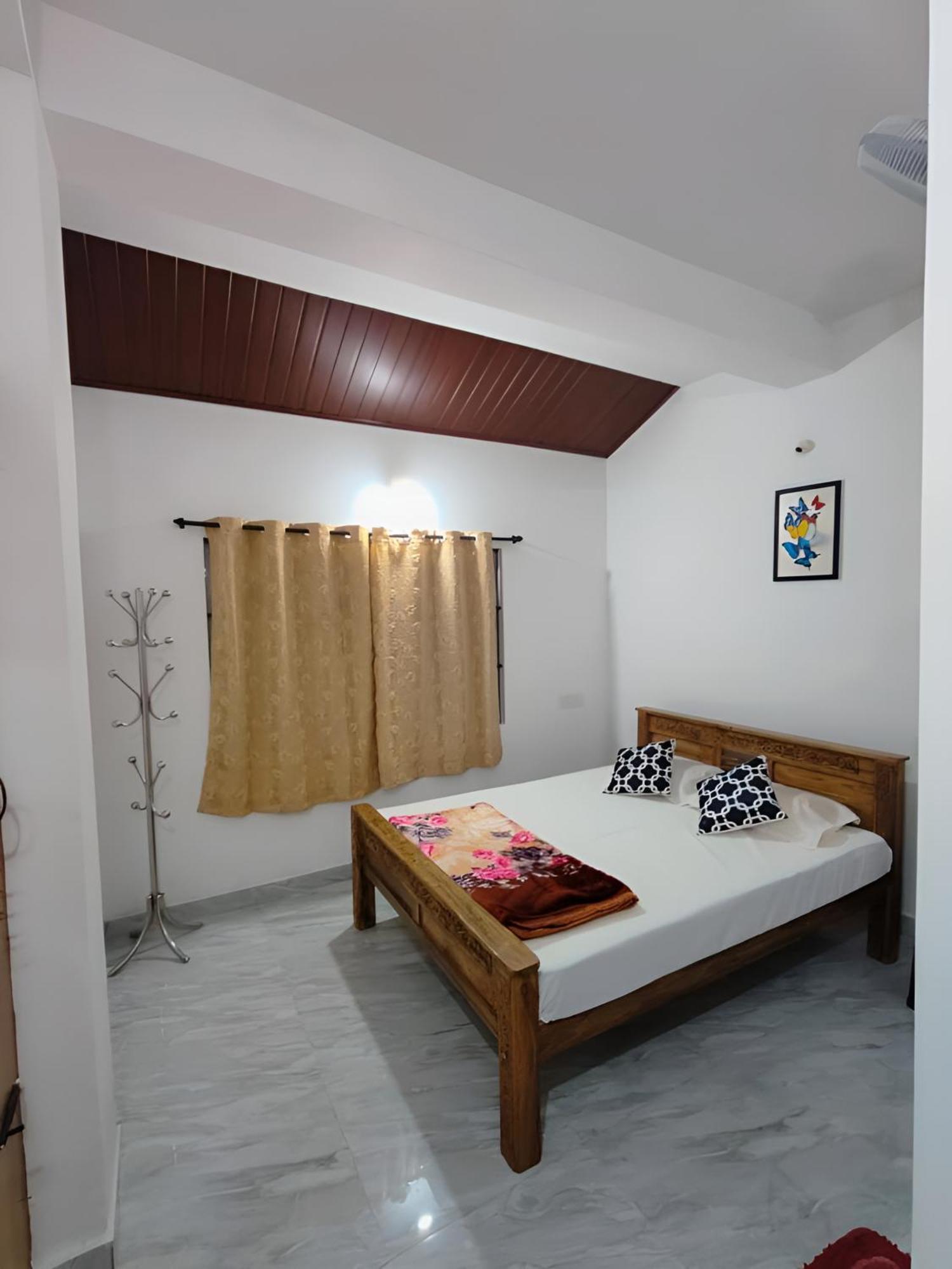 Cloudy Adobe Villa Madikeri Bagian luar foto